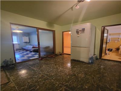 Apartament 2 Camere. Decomandat. etaj 3 din 3