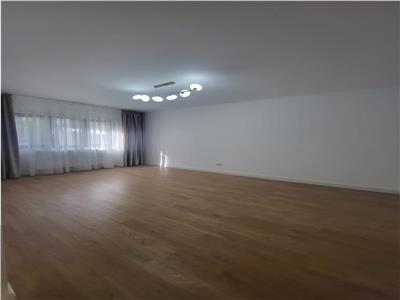 Apartament 2 Camere. Decomandat. Parter