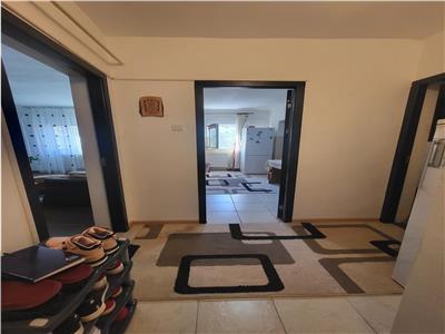 Apartament 2 Camere. Decomandat. Central. etaj 1 din 4